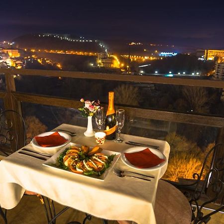 Hotel Panorama Veliko Tărnovo Esterno foto