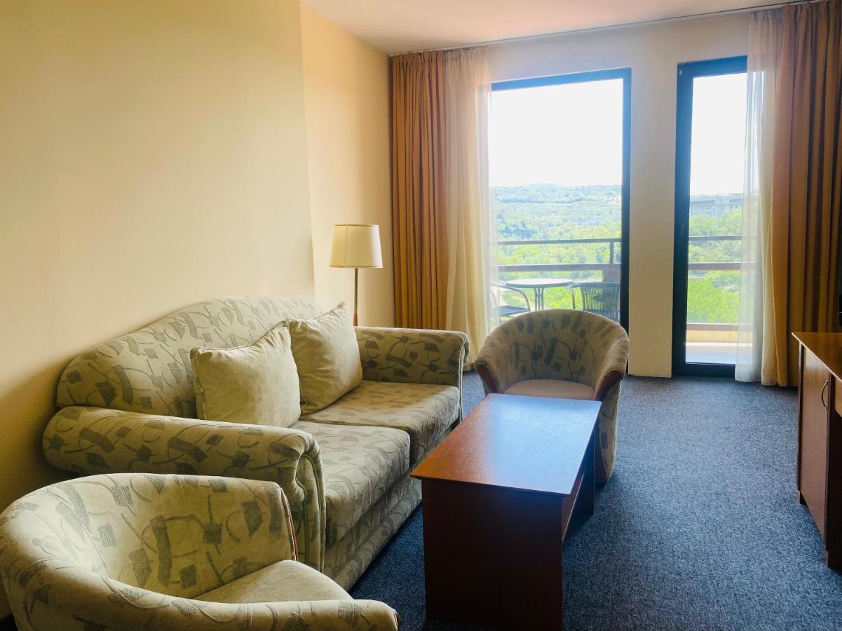 Hotel Panorama Veliko Tărnovo Esterno foto